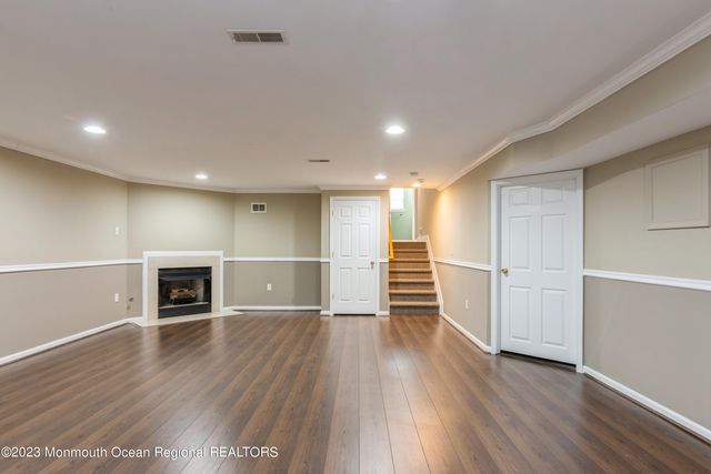 34 Chimney Court 181, Laurence Harbor, NJ 08879