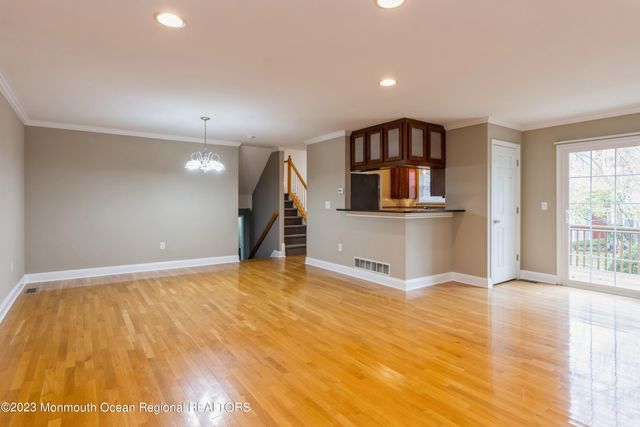 34 Chimney Court 181, Laurence Harbor, NJ 08879