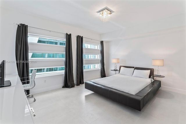 1040 Biscayne Blvd 3802, Miami, FL 33132
