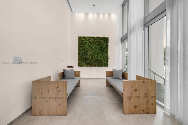1040 Biscayne Blvd 3802, Miami, FL 33132