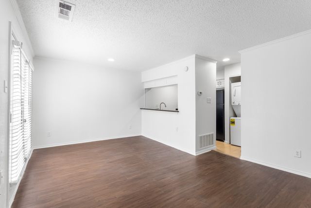 5411 Columbia 13, Dallas, TX 75214