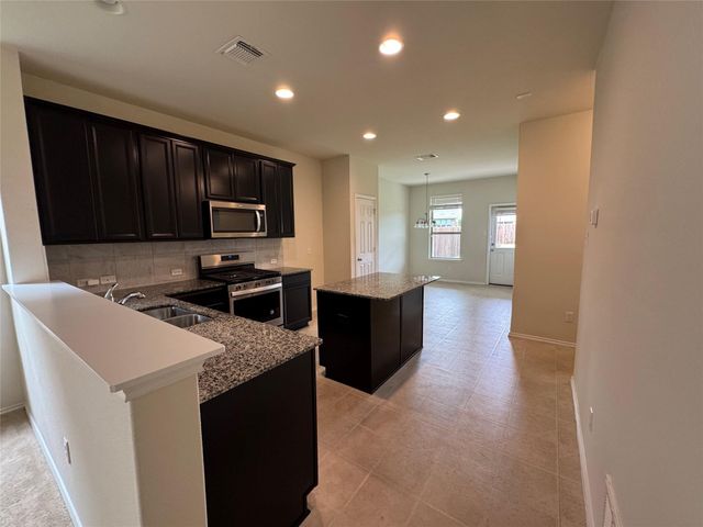 250 Zuma DR, Liberty Hill, TX 78642