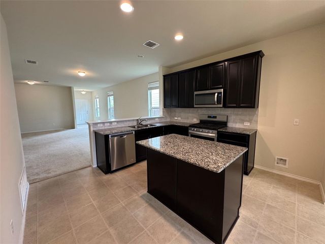 250 Zuma DR, Liberty Hill, TX 78642