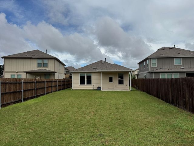 250 Zuma DR, Liberty Hill, TX 78642