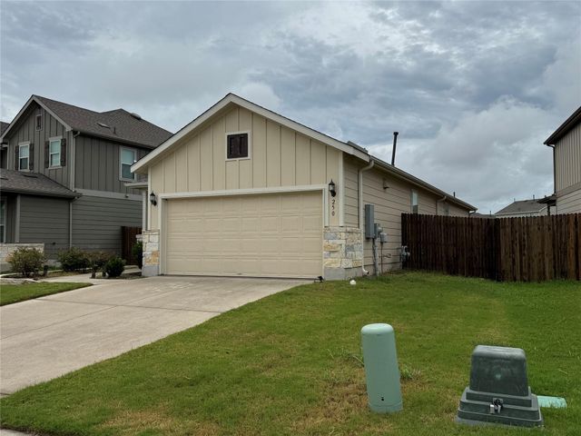 250 Zuma DR, Liberty Hill, TX 78642
