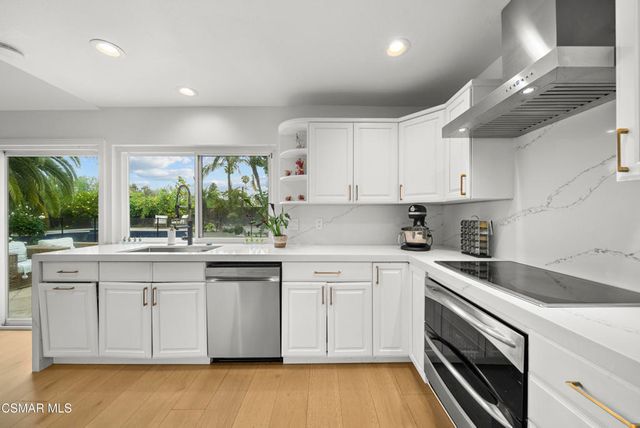 1690 Stoddard Avenue, Thousand Oaks, CA 91360
