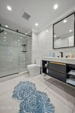 1690 Stoddard Avenue, Thousand Oaks, CA 91360