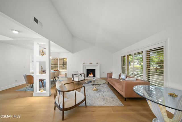 1690 Stoddard Avenue, Thousand Oaks, CA 91360