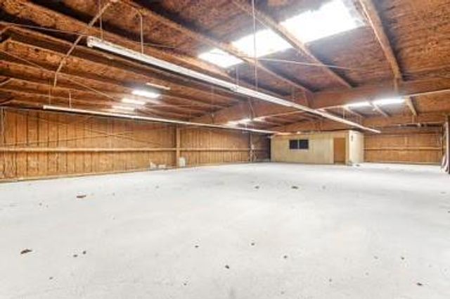 2521 Fulton Street, Houston, TX 77009