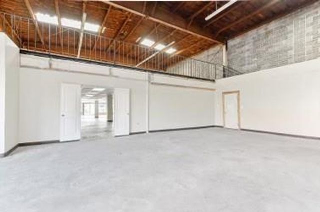 2521 Fulton Street, Houston, TX 77009
