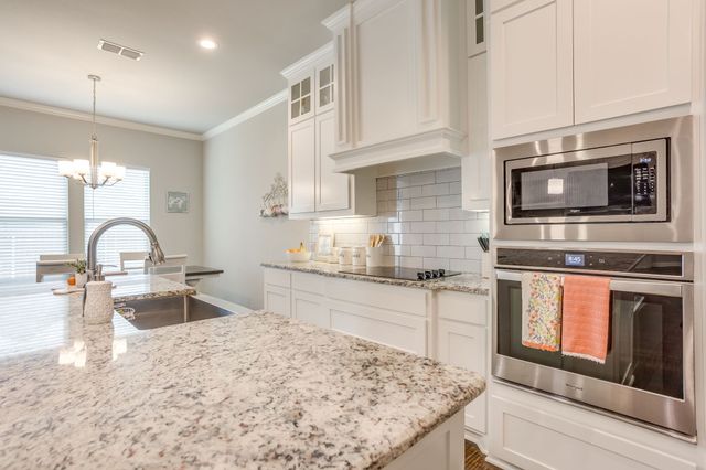 112 Steves Way, Waxahachie, TX 75165