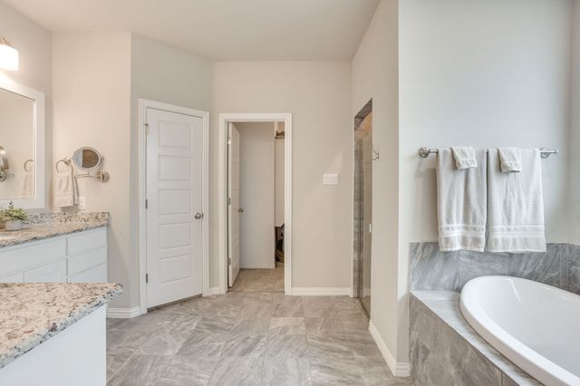 112 Steves Way, Waxahachie, TX 75165