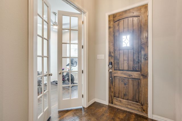 112 Steves Way, Waxahachie, TX 75165