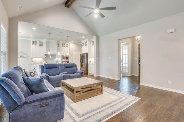 112 Steves Way, Waxahachie, TX 75165