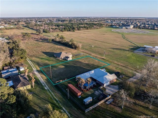 5301 Elliott Road, Lake Charles, LA 70605