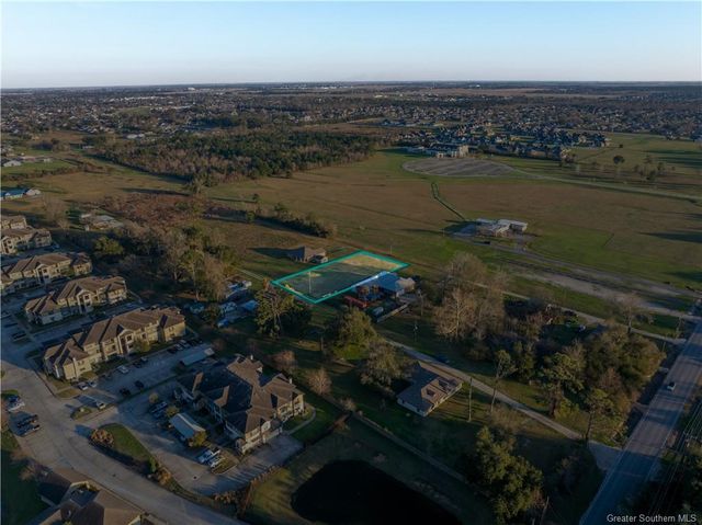 5301 Elliott Road, Lake Charles, LA 70605