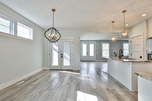 465 Cayman Circle, Tipp City, OH 45371