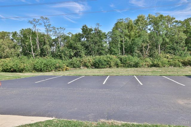 465 Cayman Circle, Tipp City, OH 45371