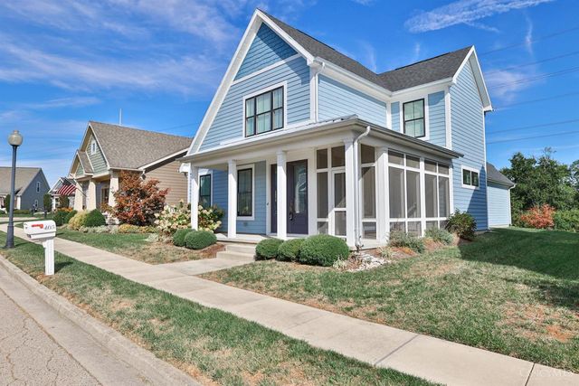 465 Cayman Circle, Tipp City, OH 45371