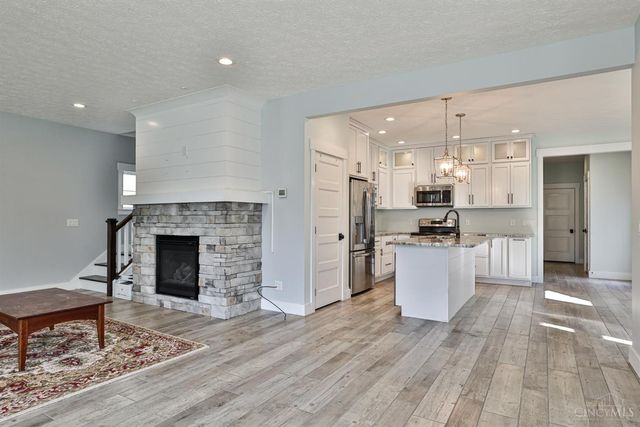 465 Cayman Circle, Tipp City, OH 45371