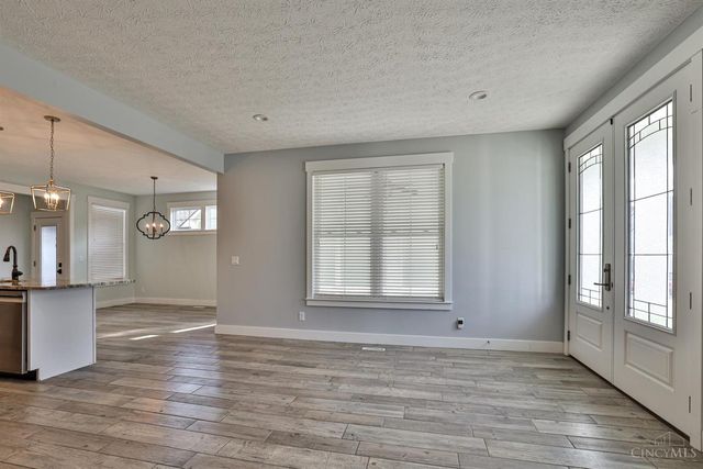 465 Cayman Circle, Tipp City, OH 45371