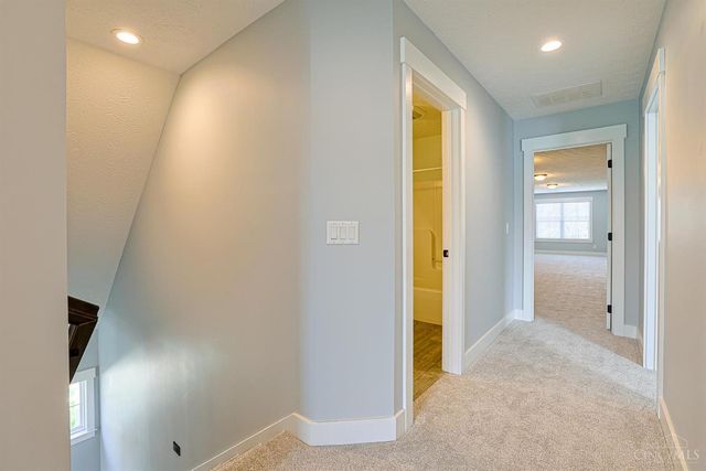 465 Cayman Circle, Tipp City, OH 45371