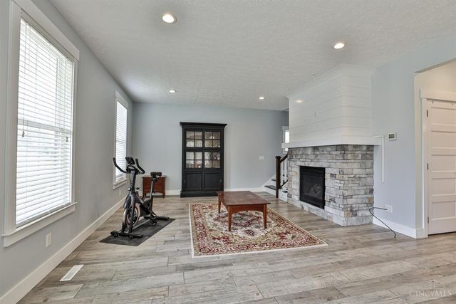 465 Cayman Circle, Tipp City, OH 45371