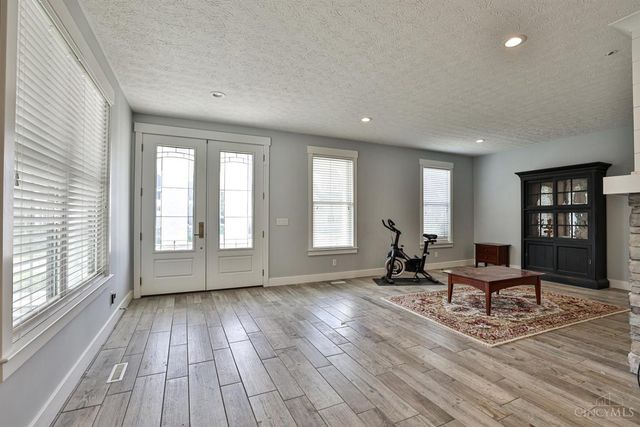 465 Cayman Circle, Tipp City, OH 45371