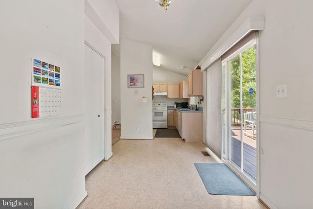 16 RHONDA CT, Windsor Mill, MD 21244