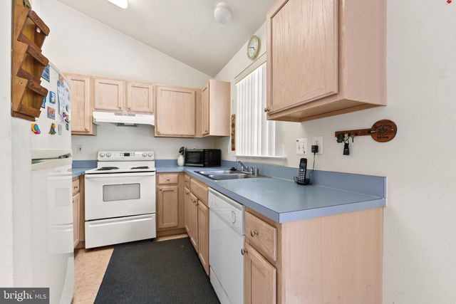16 RHONDA CT, Windsor Mill, MD 21244