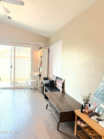 5620 S 42ND Street, Phoenix, AZ 85040