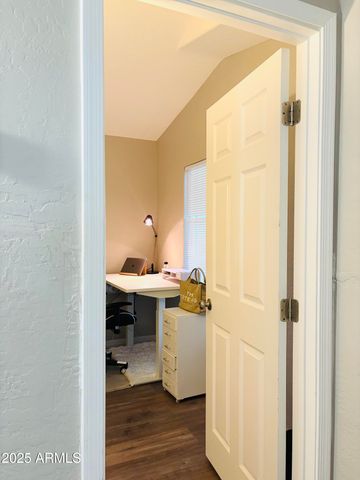 5620 S 42ND Street, Phoenix, AZ 85040