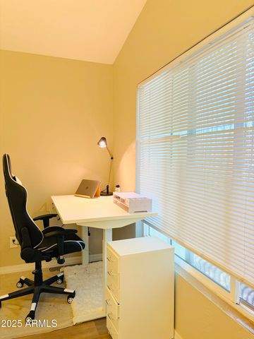 5620 S 42ND Street, Phoenix, AZ 85040