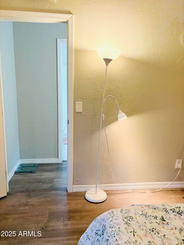 5620 S 42ND Street, Phoenix, AZ 85040