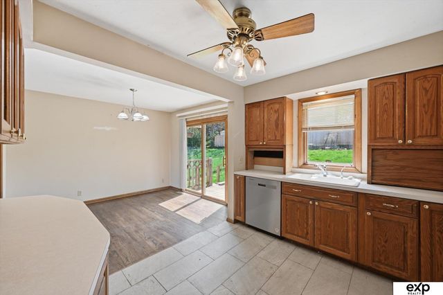 8731 Lakeview Drive, Omaha, NE 68127