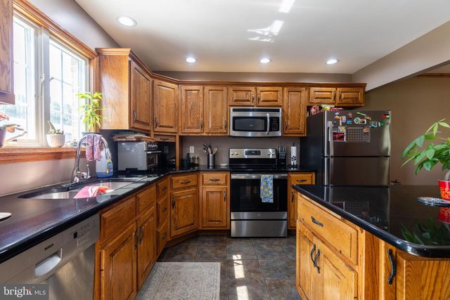 2374 GREENE STREET, Chambersburg, PA 17201