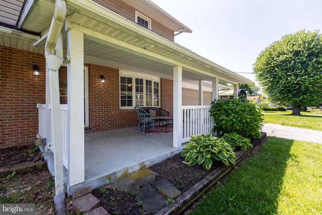 2374 GREENE STREET, Chambersburg, PA 17201