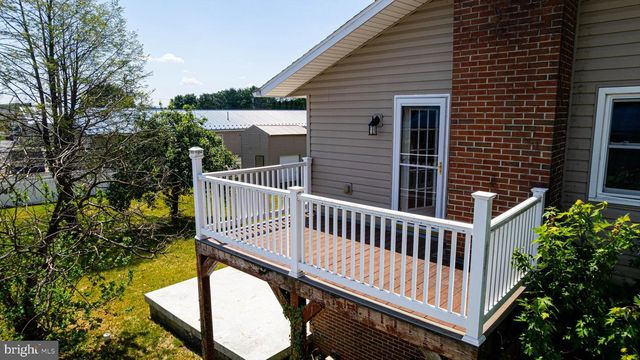 2374 GREENE STREET, Chambersburg, PA 17201