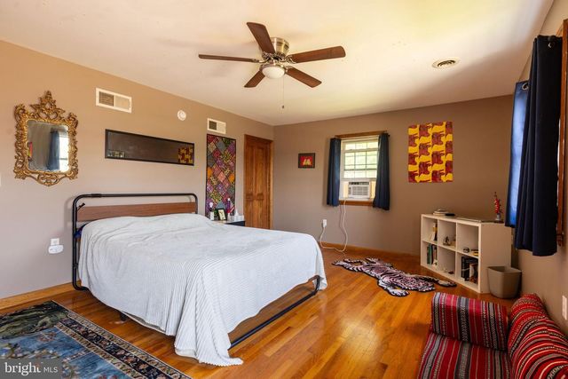 2374 GREENE STREET, Chambersburg, PA 17201