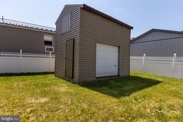 2374 GREENE STREET, Chambersburg, PA 17201