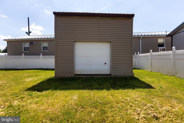 2374 GREENE STREET, Chambersburg, PA 17201