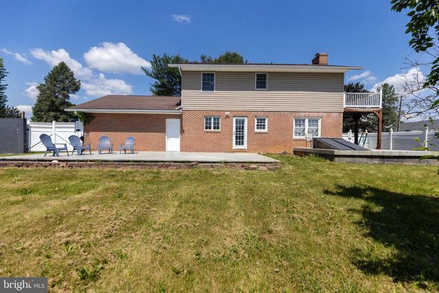 2374 GREENE STREET, Chambersburg, PA 17201