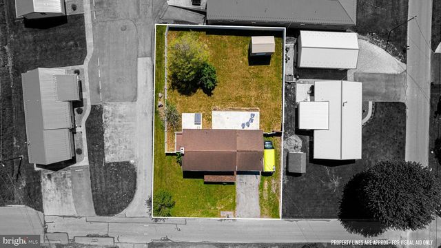 2374 GREENE STREET, Chambersburg, PA 17201