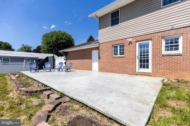 2374 GREENE STREET, Chambersburg, PA 17201