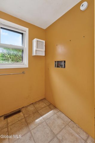 634 State Route 143, Westerlo, NY 12193