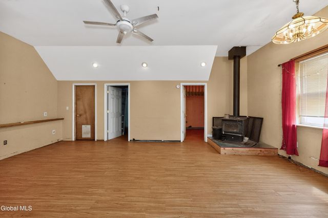 634 State Route 143, Westerlo, NY 12193