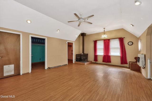 634 State Route 143, Westerlo, NY 12193