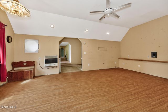 634 State Route 143, Westerlo, NY 12193