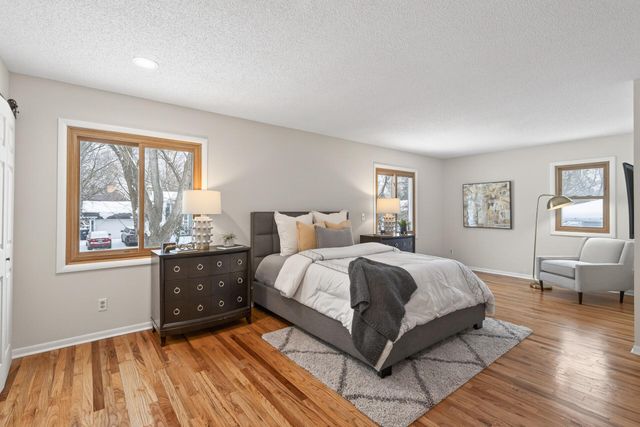 16609 Galaxie Way, Rosemount, MN 55068