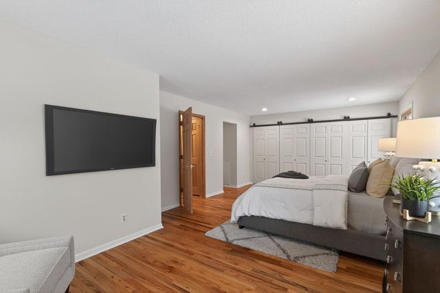 16609 Galaxie Way, Rosemount, MN 55068